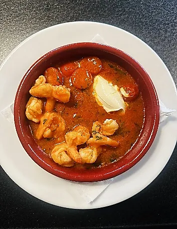 Gamberetti al forno – Shrimps, San Marzano tomatoes, chilli, mascarpone, bread