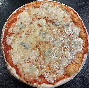 Quattro formaggi – Tomato sauce, four kinds of Italian cheese